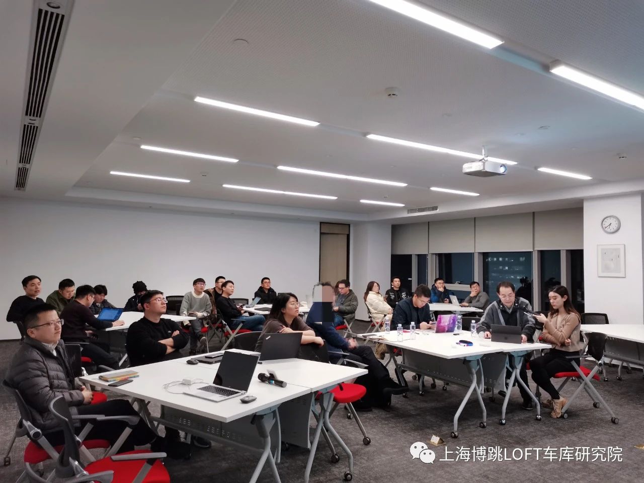 三门峡杭州LOFT车库专题会